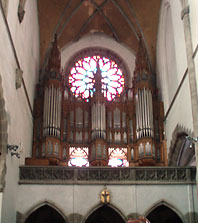 organ pipes and rose window