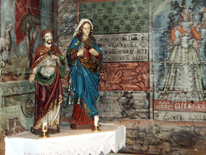 Sculpture of Jesus and Mary